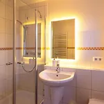 Holiday home 2 *